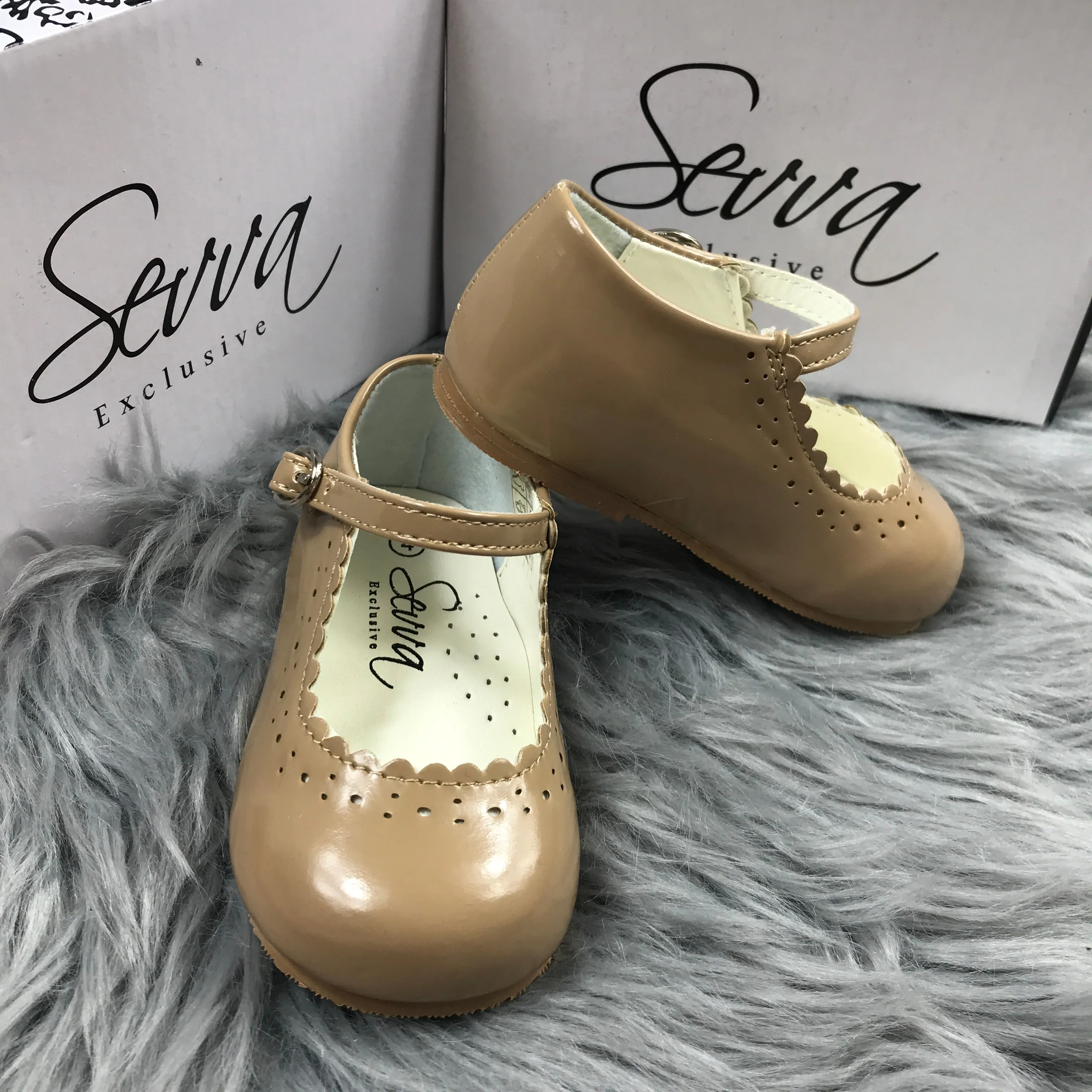 Camel Spanish Style 'Emma' Shoes