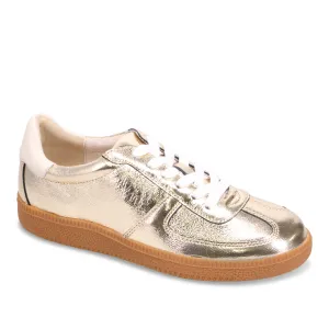 Dari Sneaker