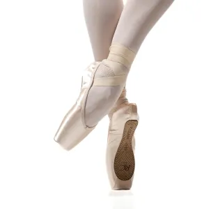 PRISTINE RC10 Pointe Shoe by R Class