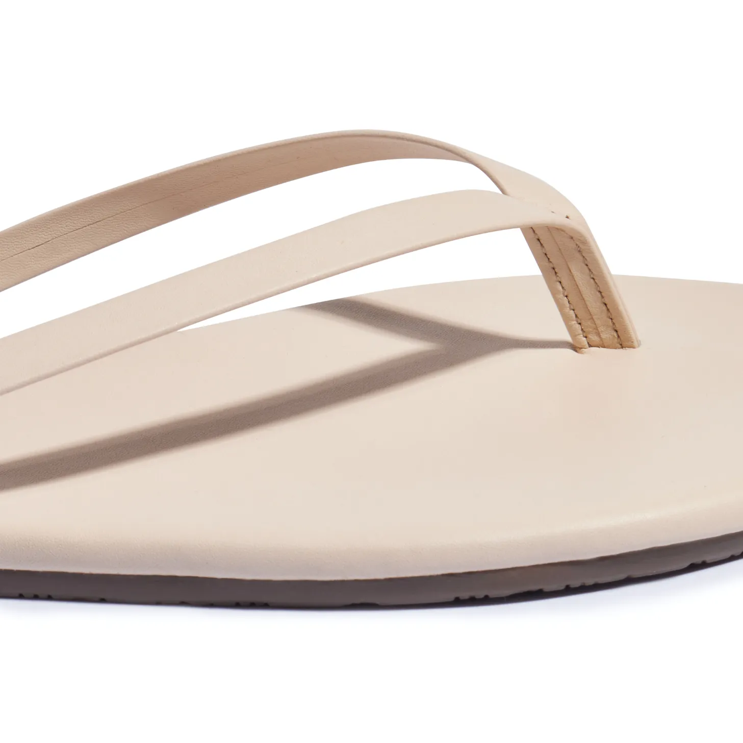 Tkees Lily nudes flip-flops from brazilian leather in Linen